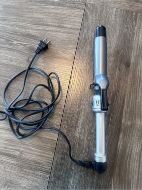 Hot Tools Professional Curling Iron 1 1/4 in